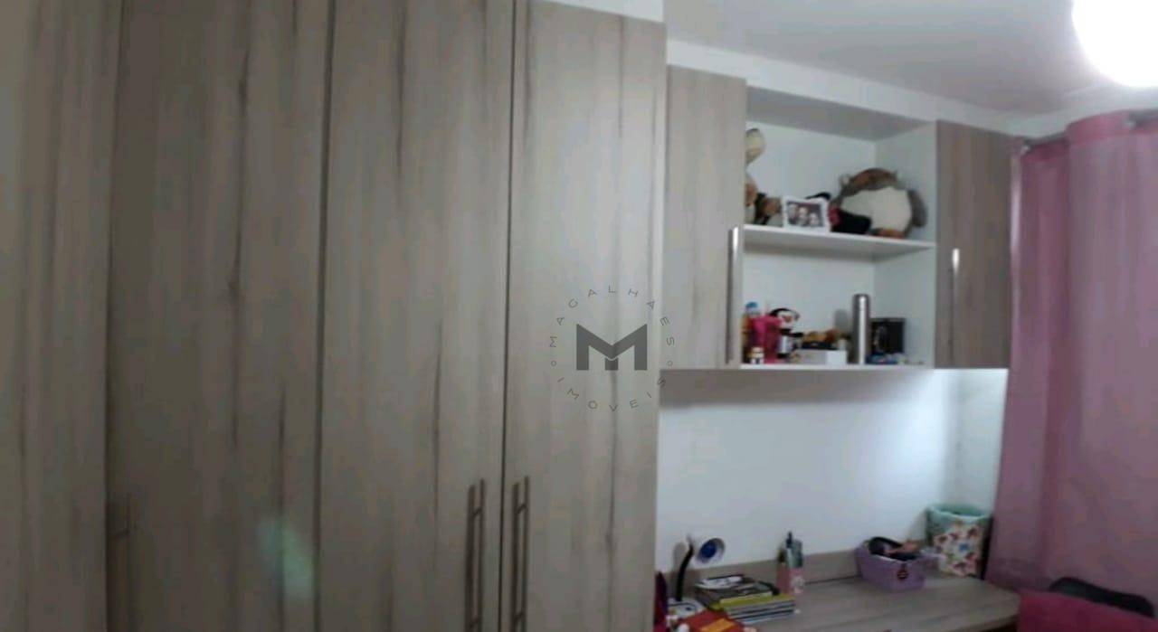 Apartamento à venda com 3 quartos, 75m² - Foto 12