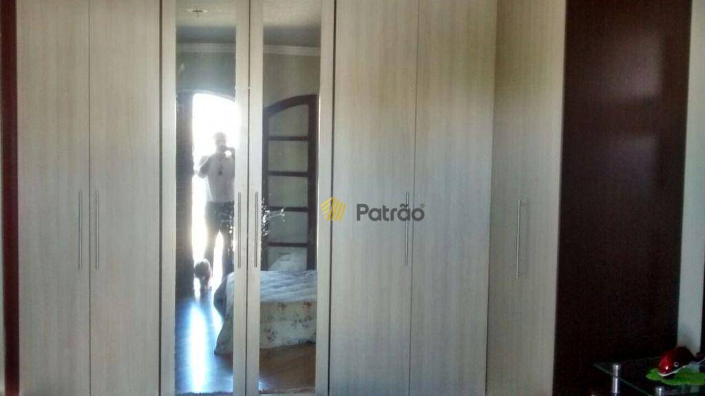 Sobrado à venda com 3 quartos, 225m² - Foto 8