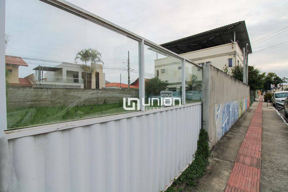 Casa à venda e aluguel com 4 quartos, 300m² - Foto 19