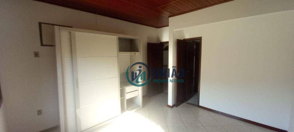 Casa à venda com 3 quartos, 300m² - Foto 6