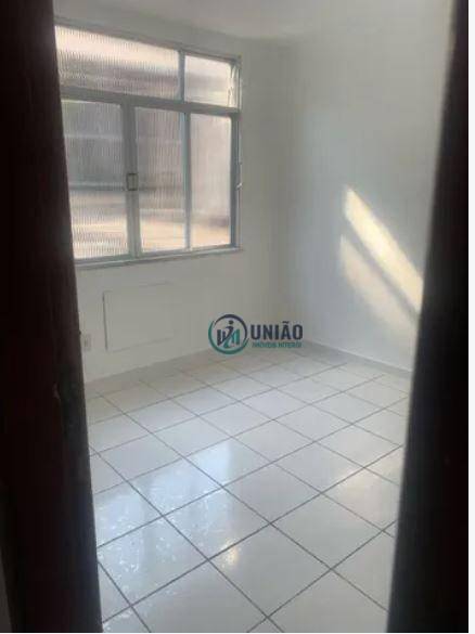 Apartamento à venda com 3 quartos, 100m² - Foto 1