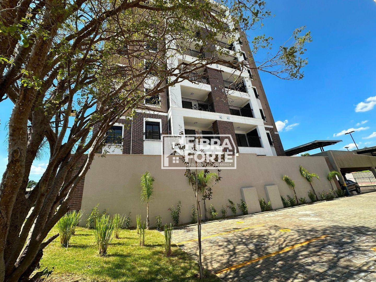 Apartamento à venda com 2 quartos, 65m² - Foto 1