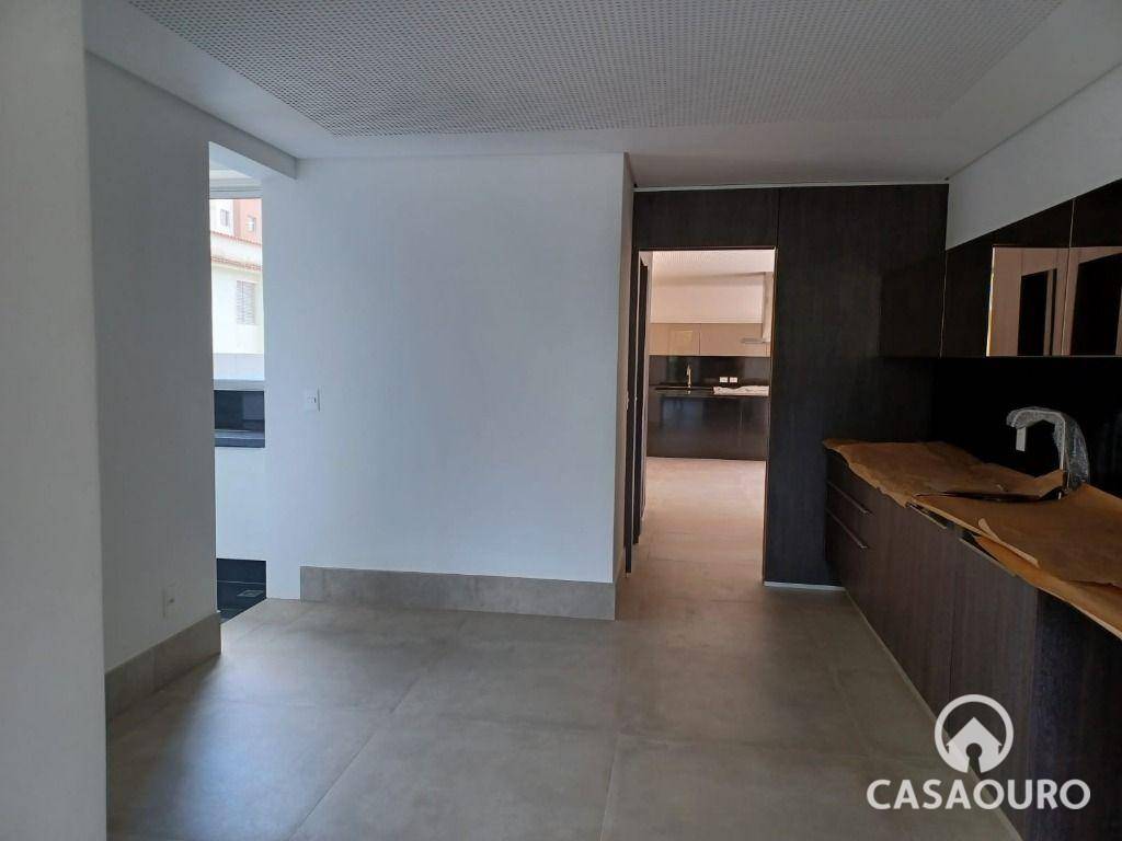 Apartamento à venda com 4 quartos, 281m² - Foto 5