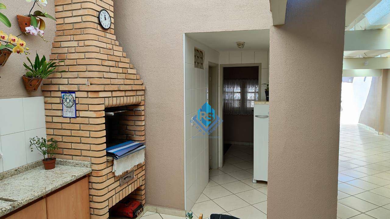 Casa à venda com 3 quartos, 193m² - Foto 8