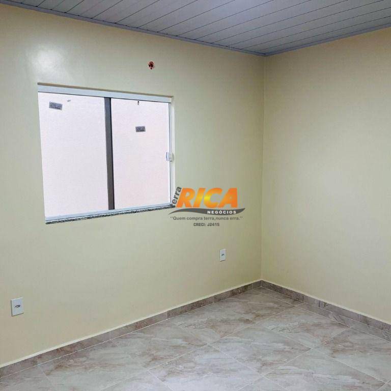 Casa à venda com 2 quartos, 60m² - Foto 11