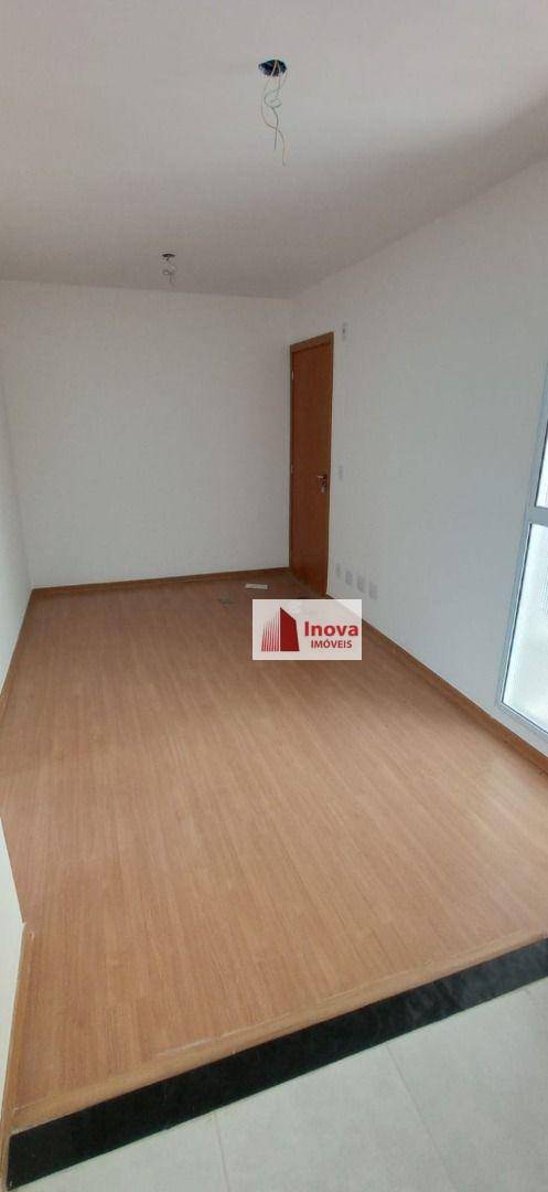 Apartamento à venda com 2 quartos, 58m² - Foto 4