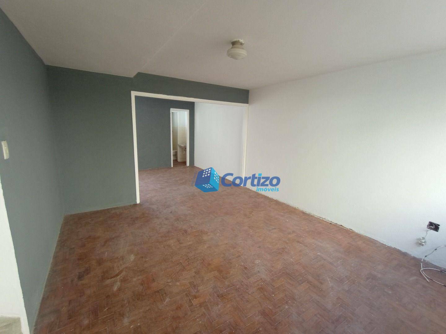 Casa para alugar com 3 quartos, 120m² - Foto 2