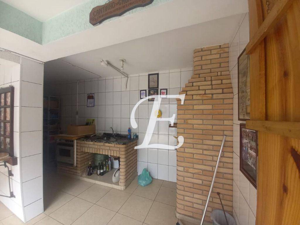 Sobrado à venda com 4 quartos, 256m² - Foto 44