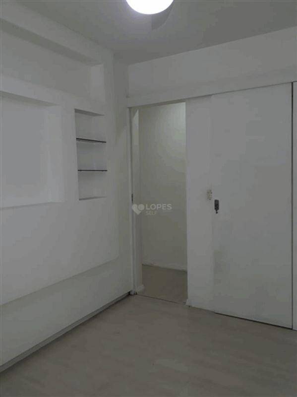 Apartamento à venda com 2 quartos, 62m² - Foto 3