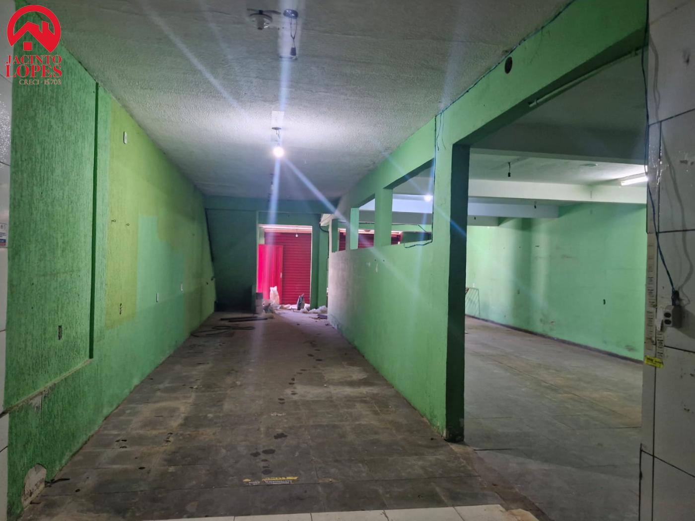 Prédio Inteiro à venda com 2 quartos, 300m² - Foto 6