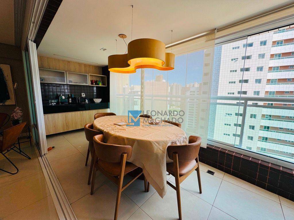 Apartamento à venda com 3 quartos, 138m² - Foto 2