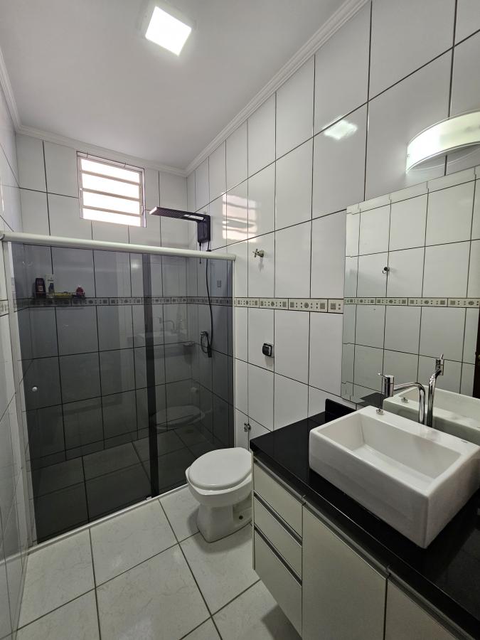 Casa à venda com 3 quartos, 250m² - Foto 8