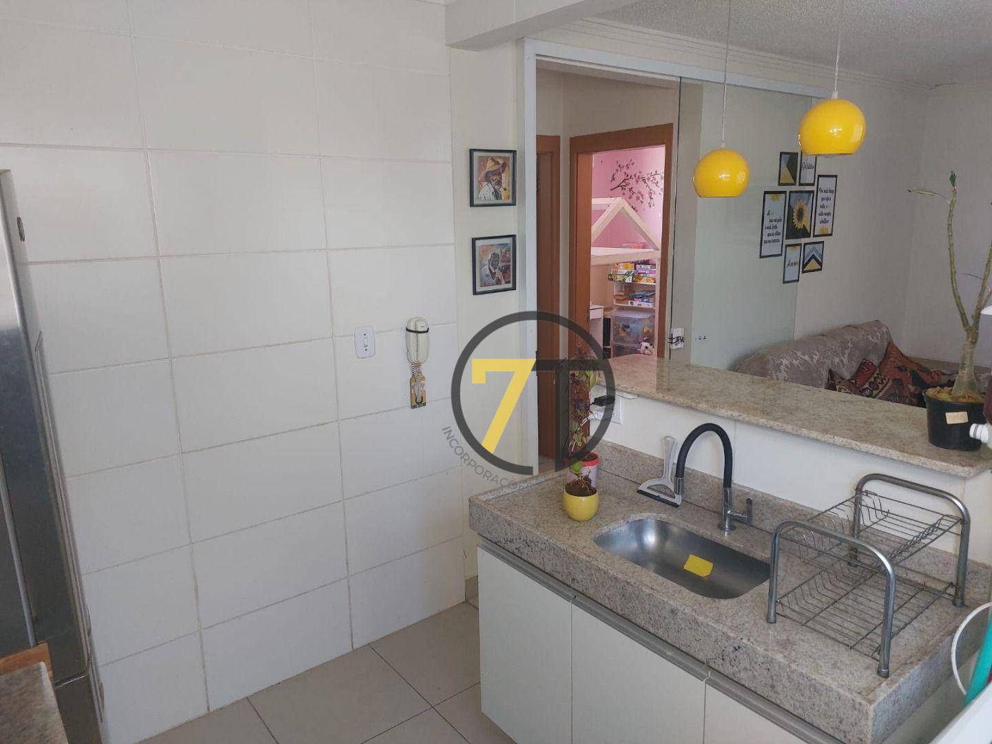 Apartamento à venda com 2 quartos, 40m² - Foto 8