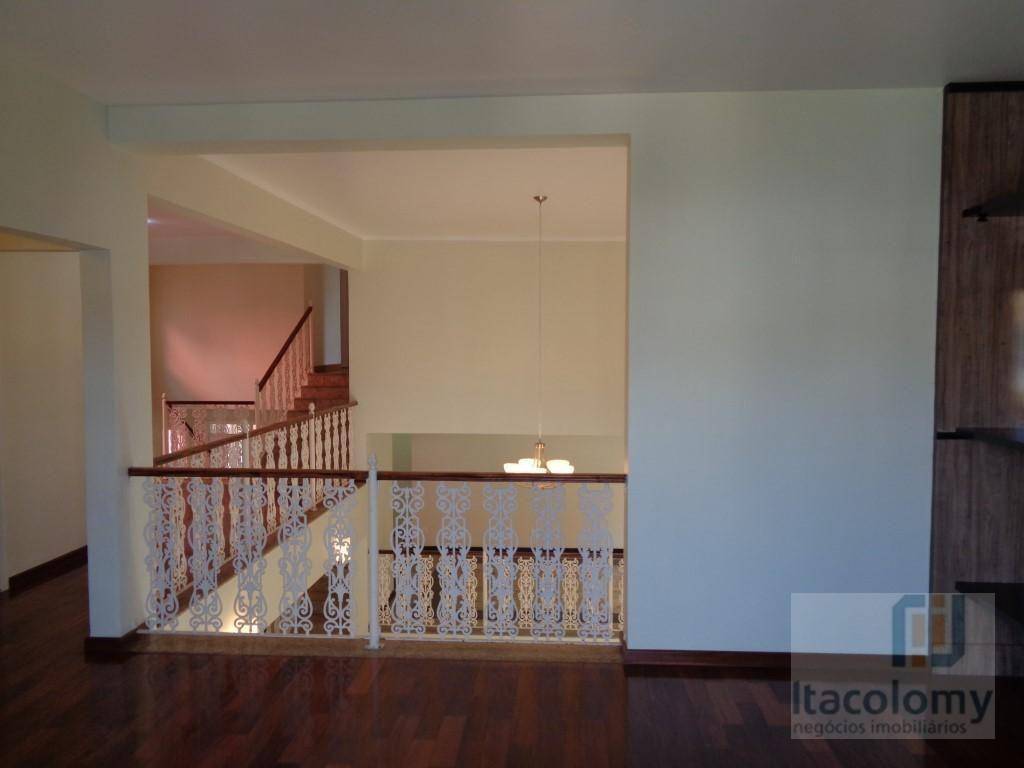 Casa de Condomínio para alugar com 4 quartos, 350m² - Foto 19