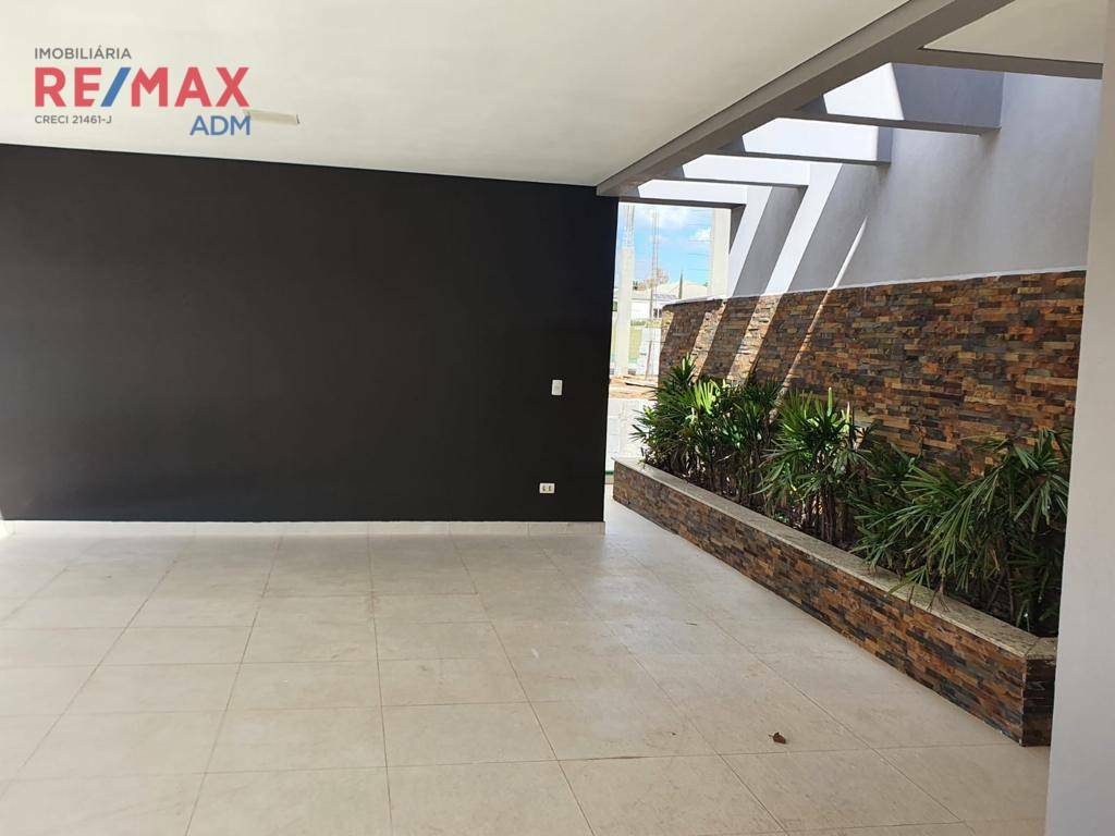 Casa de Condomínio à venda com 4 quartos, 389m² - Foto 4