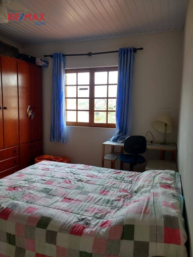 Casa à venda com 4 quartos, 250M2 - Foto 10