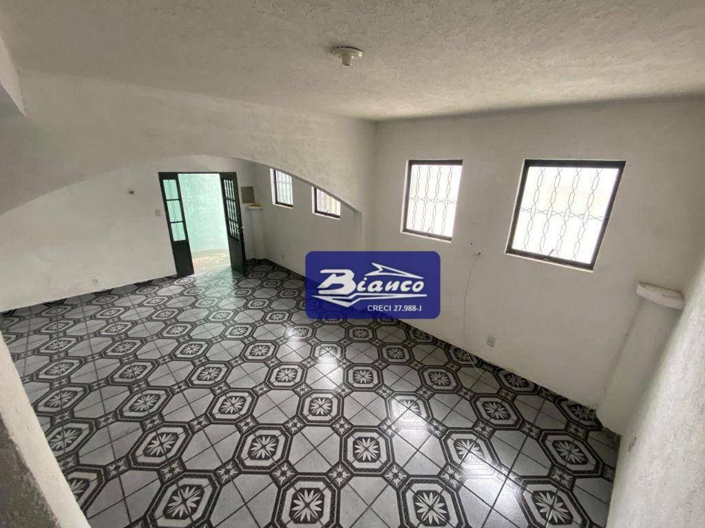 Sobrado à venda e aluguel com 4 quartos, 250m² - Foto 33