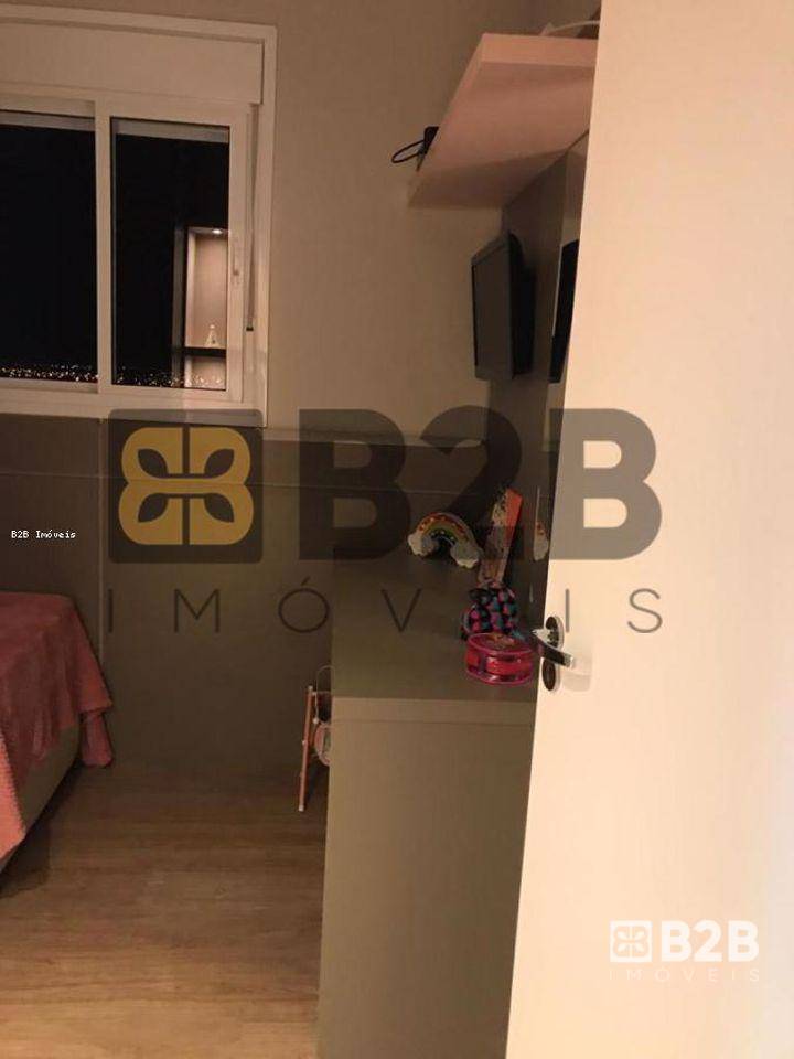 Apartamento à venda com 3 quartos, 81m² - Foto 31