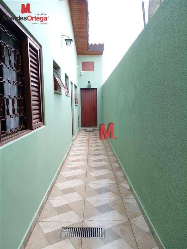 Casa à venda com 3 quartos, 180m² - Foto 11