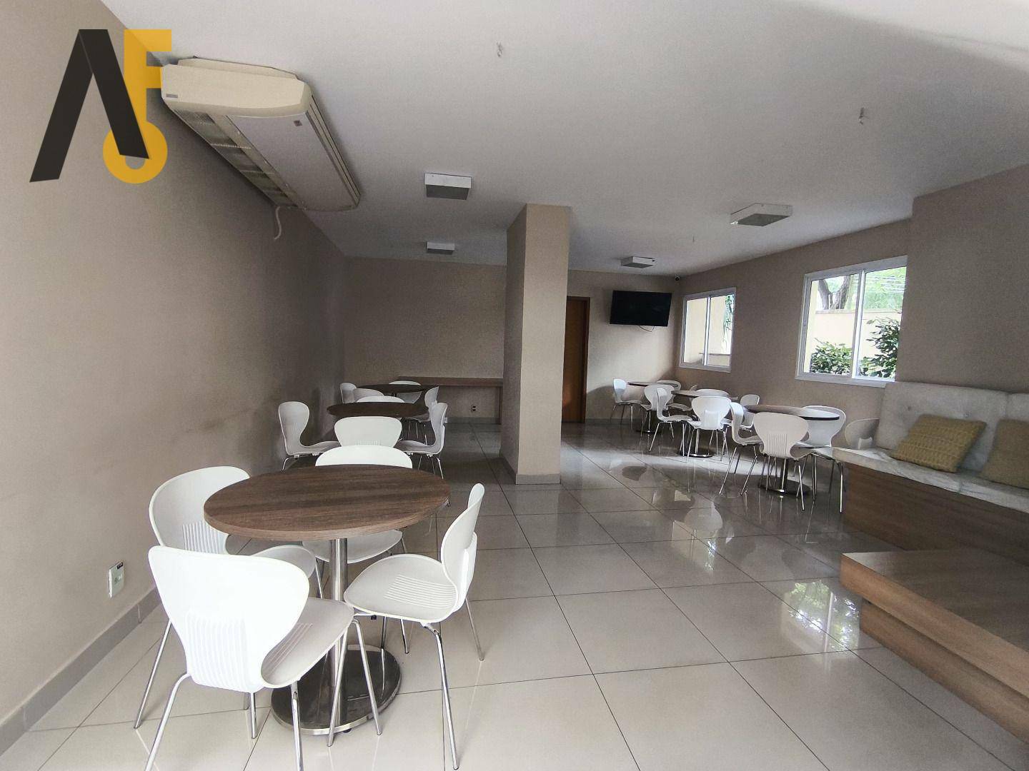 Apartamento à venda com 3 quartos, 77m² - Foto 22