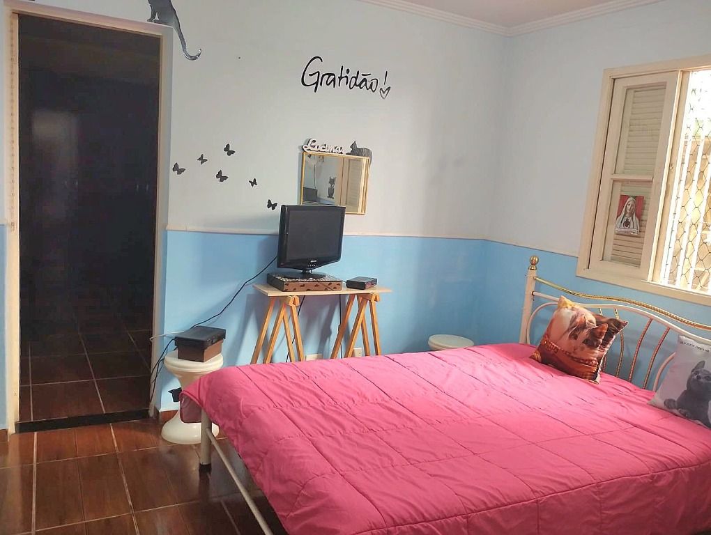 Casa à venda com 3 quartos, 75m² - Foto 8