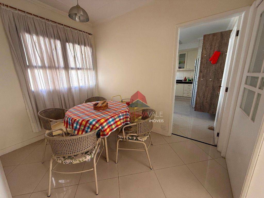 Apartamento à venda com 3 quartos, 194m² - Foto 9