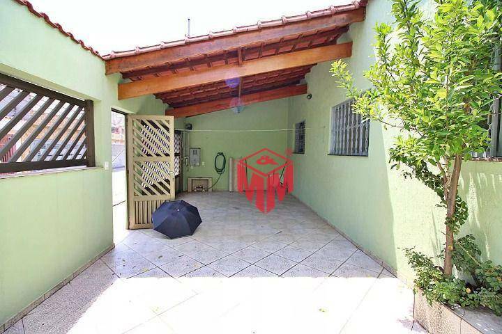 Casa à venda com 1 quarto, 74m² - Foto 2