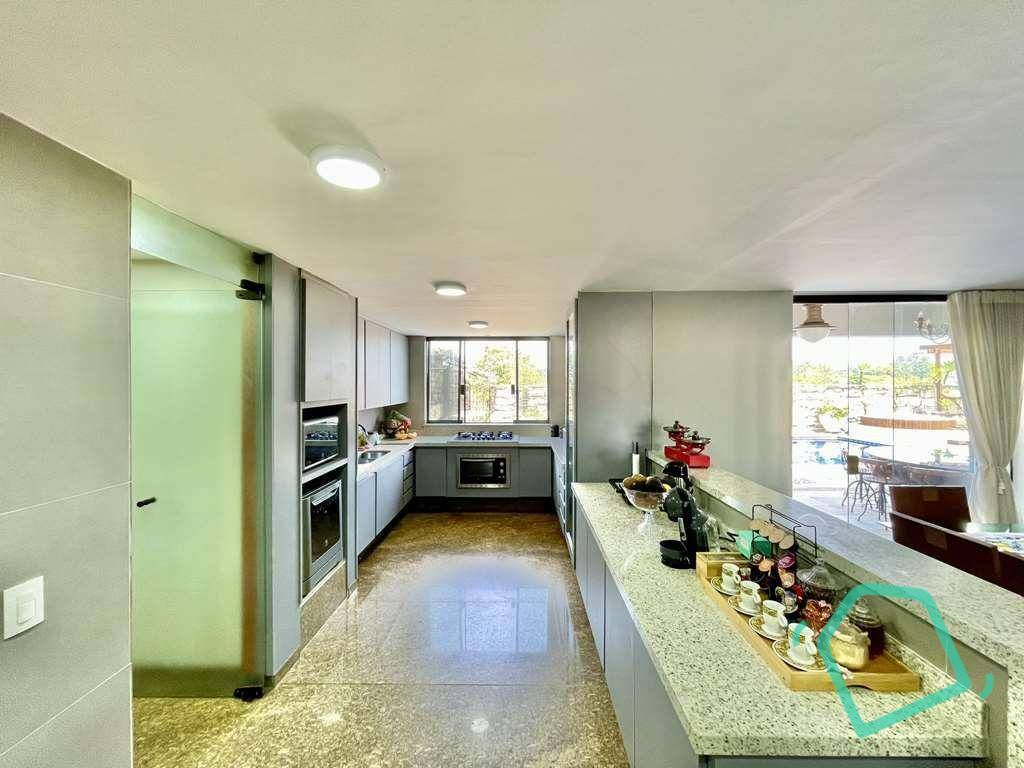 Casa de Condomínio à venda com 4 quartos, 548m² - Foto 14