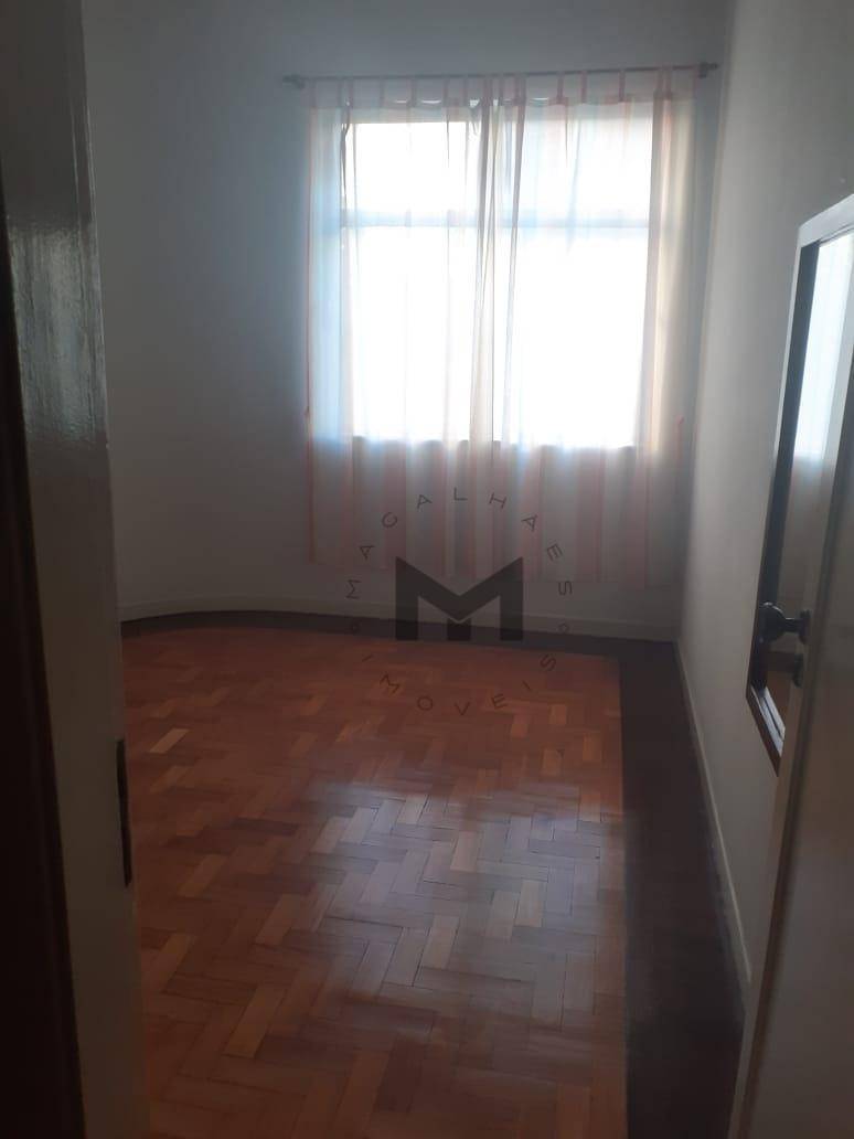 Apartamento à venda com 3 quartos, 140m² - Foto 11