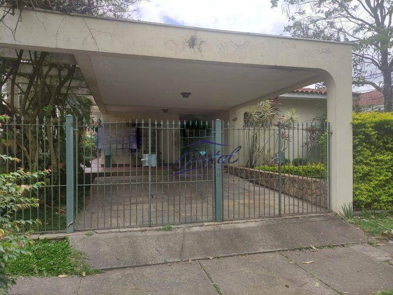 Casa à venda e aluguel com 3 quartos, 220m² - Foto 30