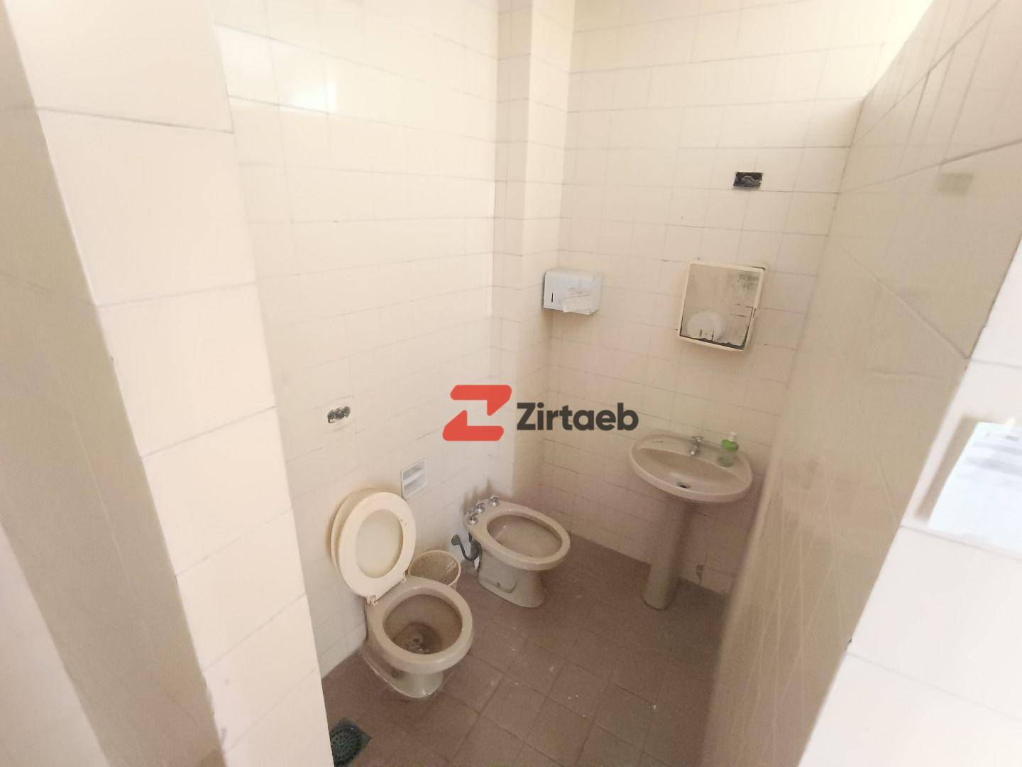 Apartamento para alugar com 2 quartos, 120m² - Foto 12