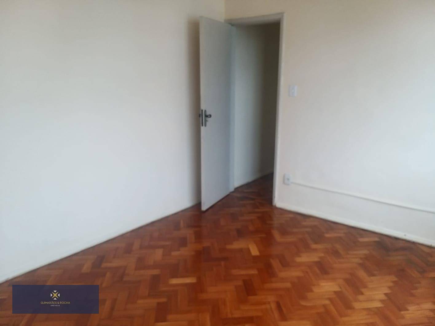 Apartamento para alugar com 3 quartos, 120m² - Foto 7