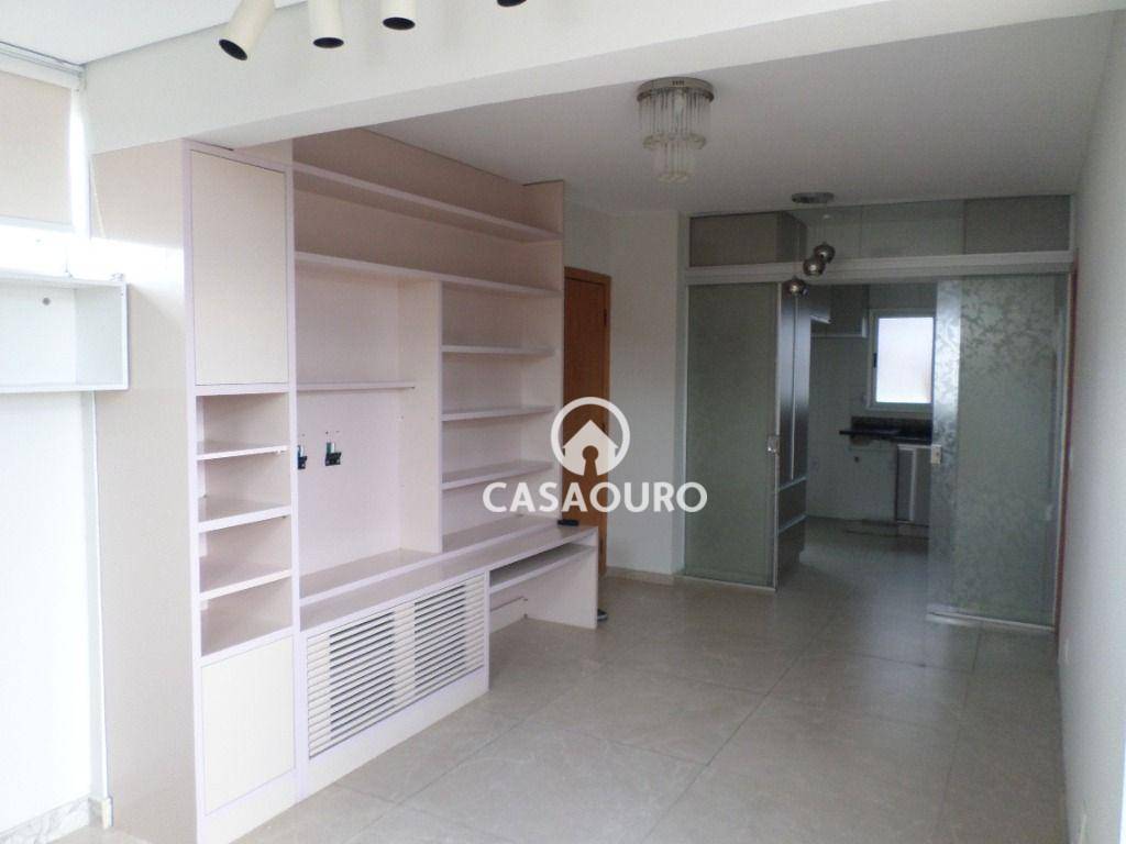 Apartamento à venda com 3 quartos, 160m² - Foto 4