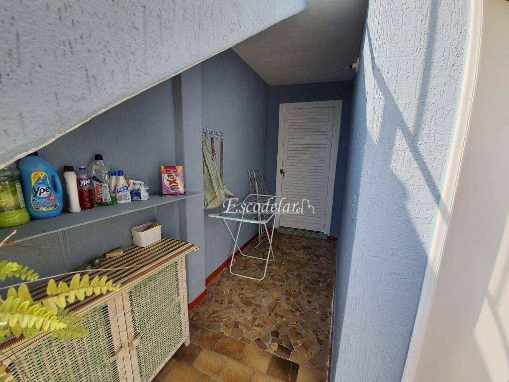 Sobrado à venda com 3 quartos, 200m² - Foto 52