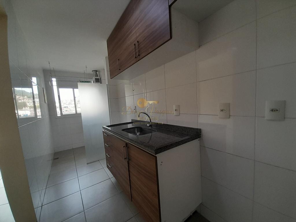 Apartamento à venda com 2 quartos, 67m² - Foto 14