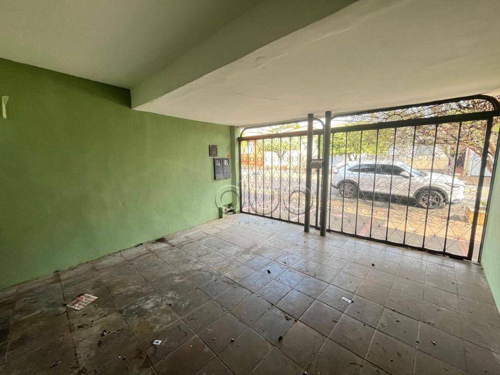 Casa à venda com 2 quartos, 209m² - Foto 2