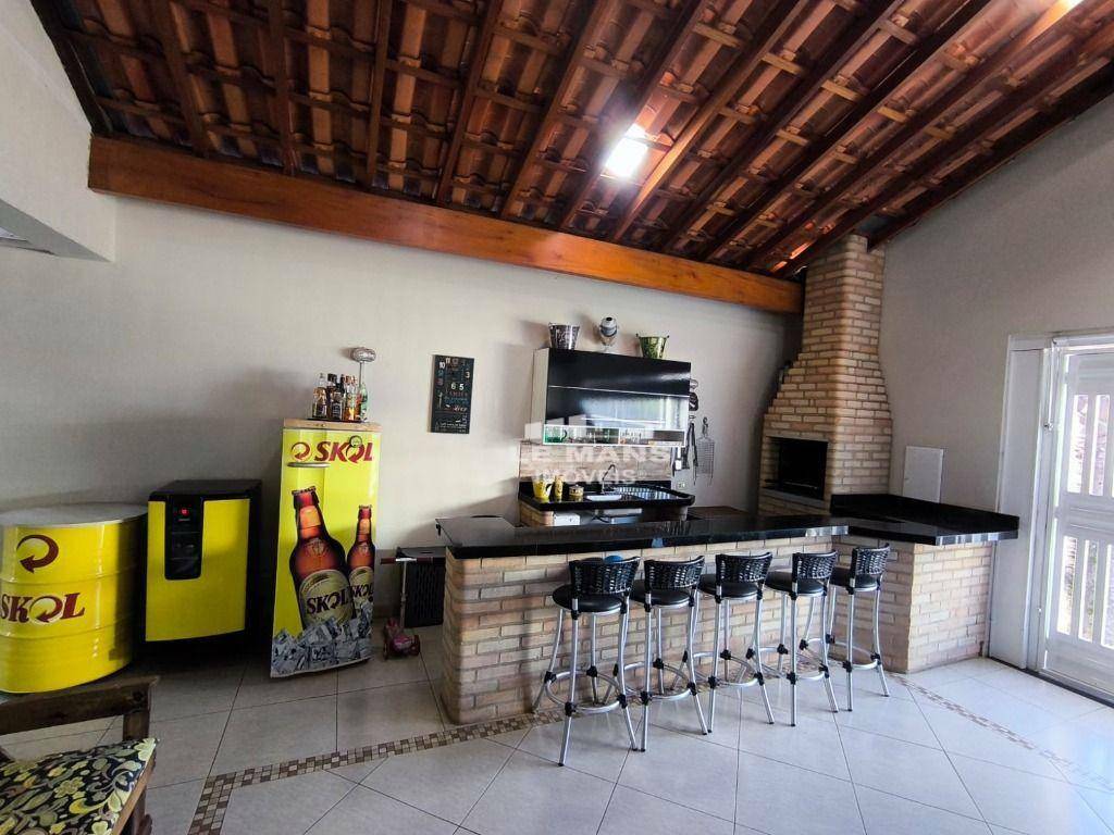 Casa de Condomínio à venda com 3 quartos, 141m² - Foto 4