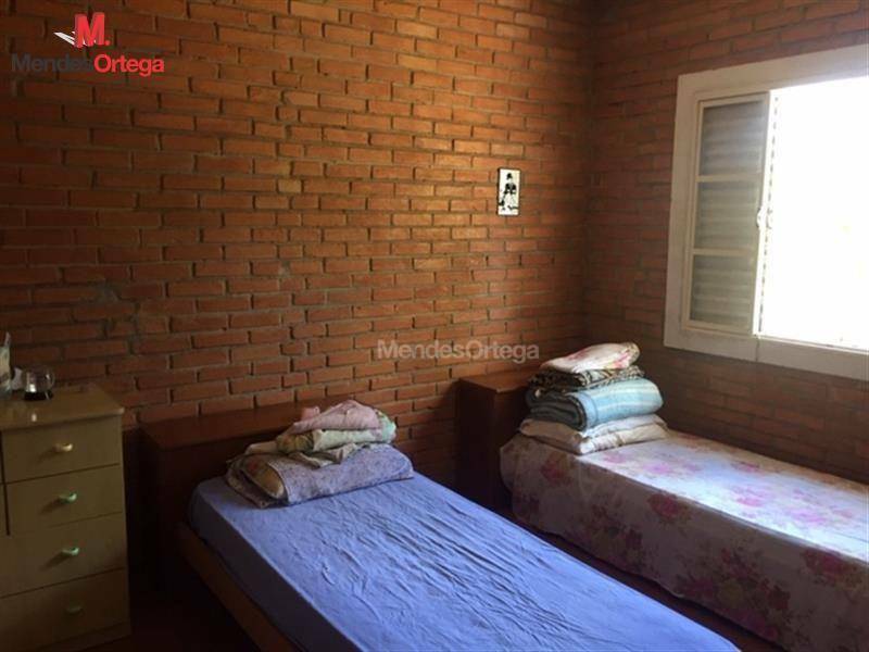 Chácara à venda com 2 quartos, 136m² - Foto 16