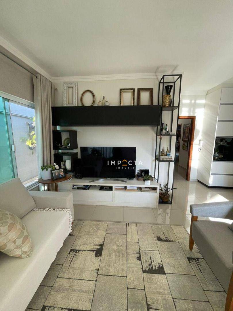 Casa à venda com 3 quartos, 163m² - Foto 2