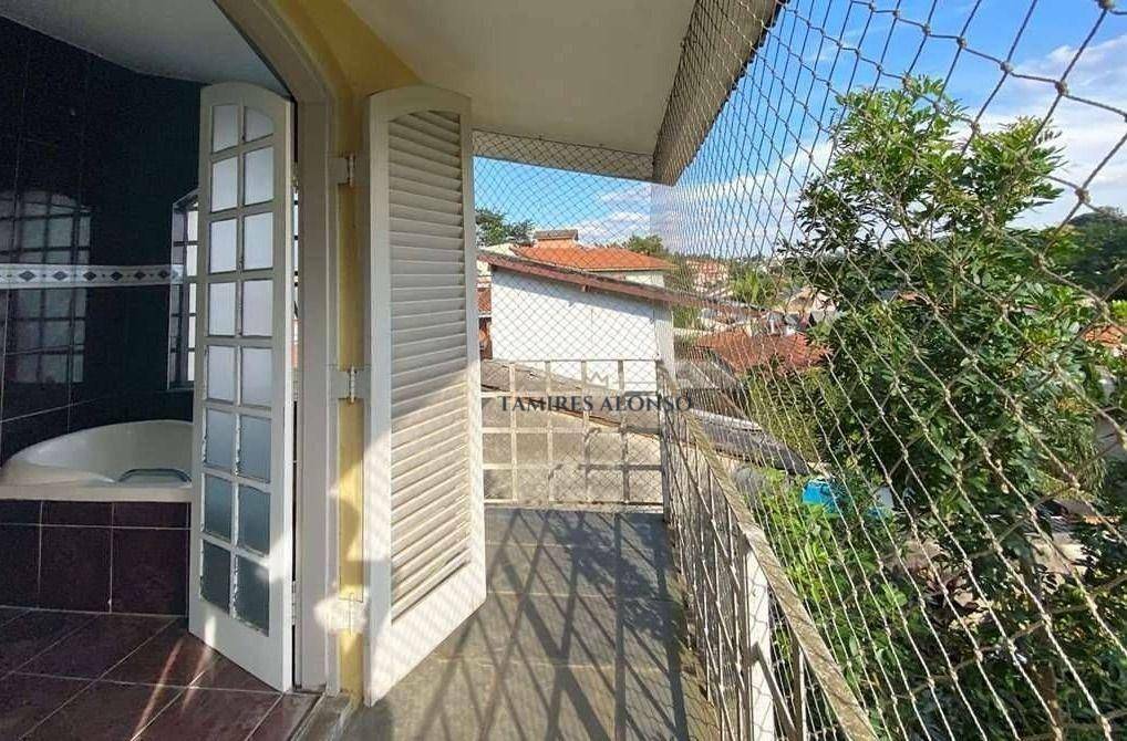 Casa à venda com 3 quartos, 254m² - Foto 5