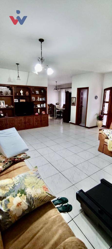 Casa à venda com 4 quartos, 440m² - Foto 15