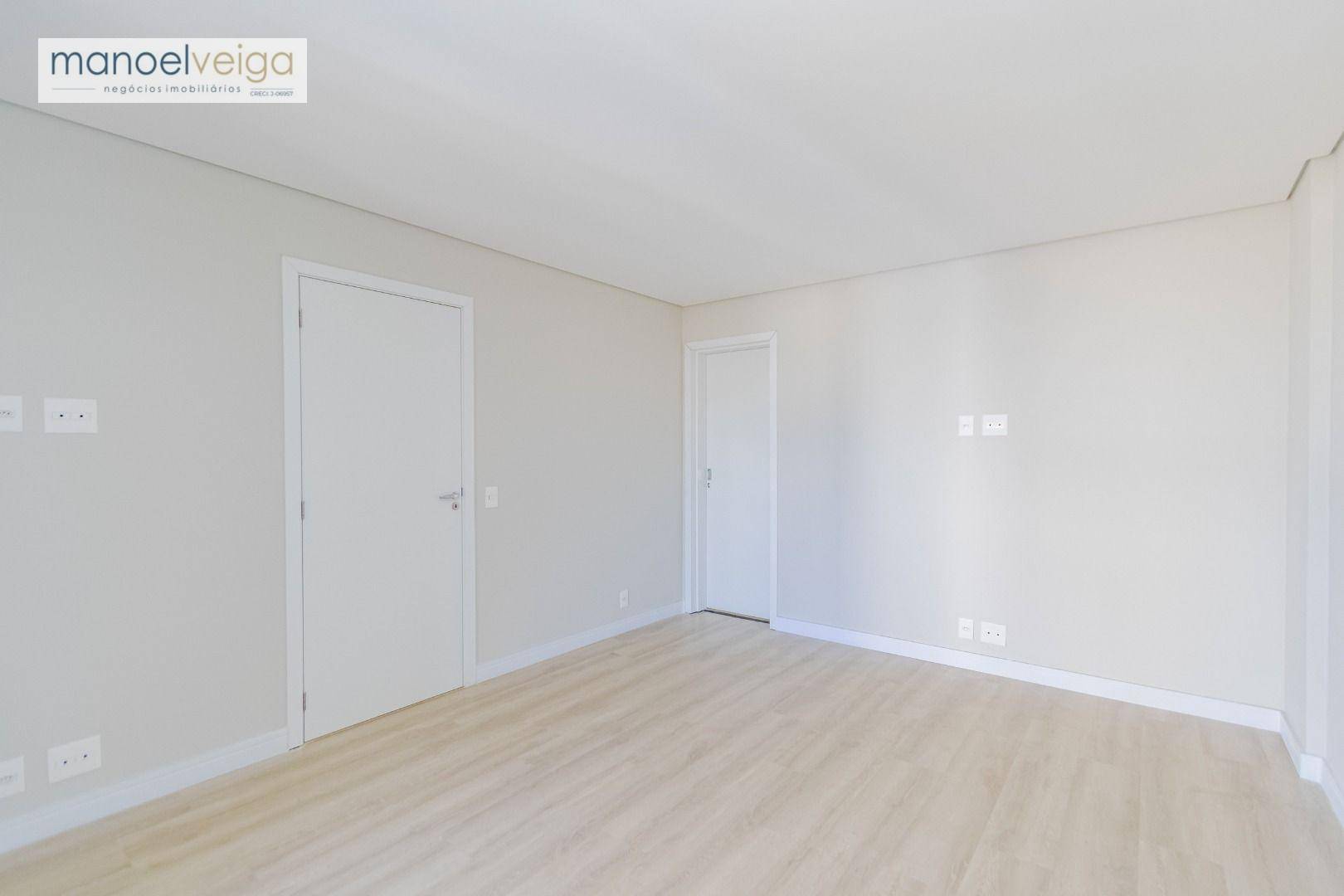 Apartamento à venda com 4 quartos, 151m² - Foto 27