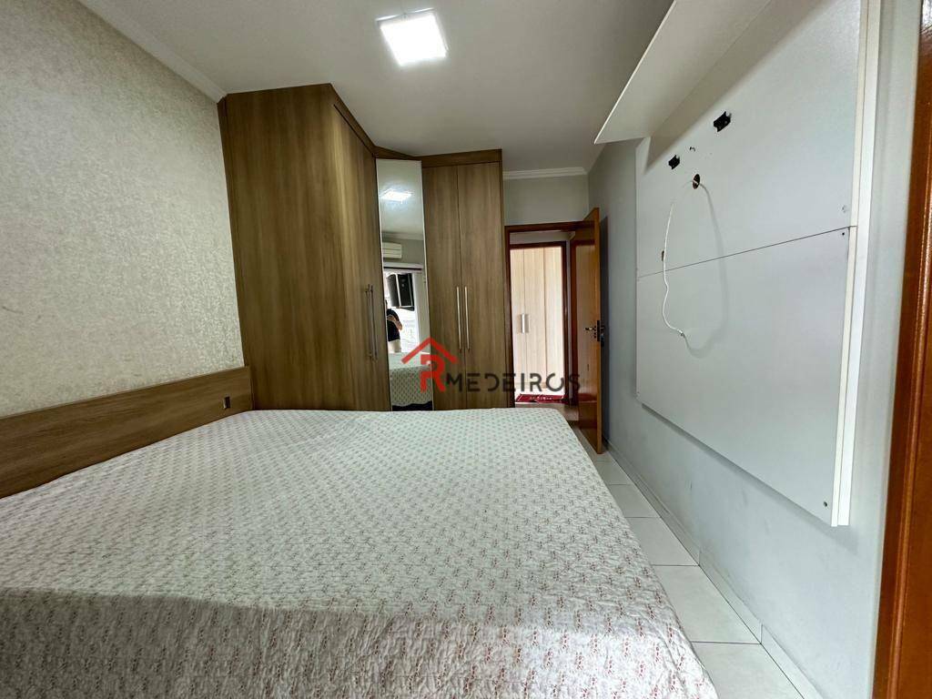 Apartamento à venda com 3 quartos, 114m² - Foto 15