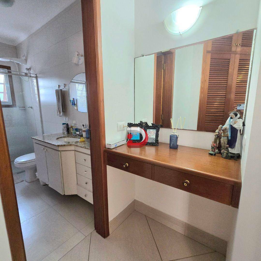 Sobrado à venda com 5 quartos, 250m² - Foto 39