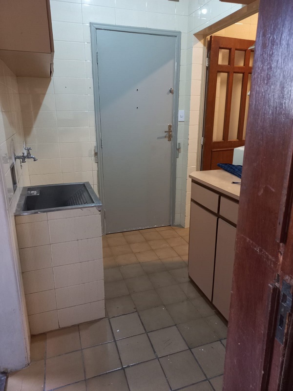 Apartamento à venda com 3 quartos, 154m² - Foto 9