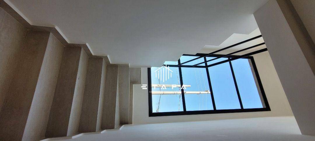 Casa à venda com 3 quartos, 105m² - Foto 14