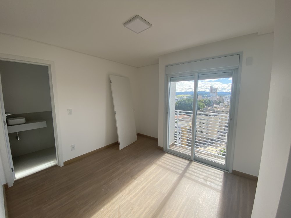 Apartamento à venda com 3 quartos, 154m² - Foto 13