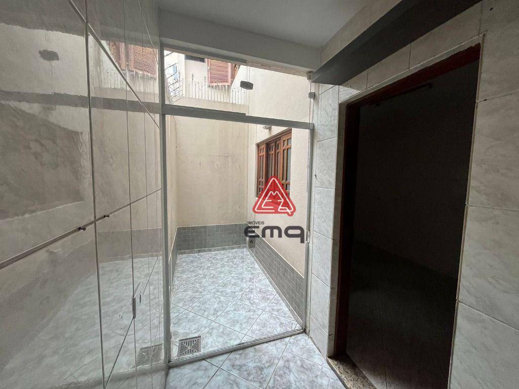 Sobrado para alugar com 3 quartos, 180m² - Foto 19