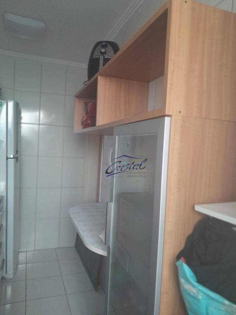 Apartamento à venda com 3 quartos, 55m² - Foto 4