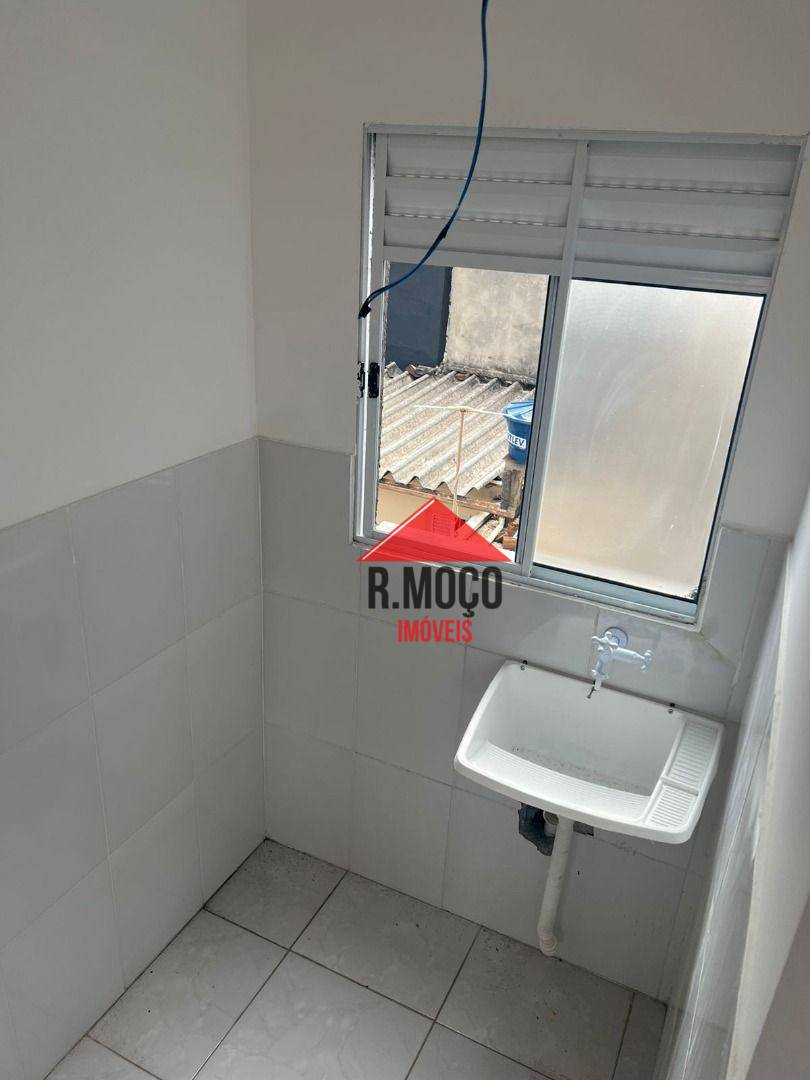 Apartamento à venda com 2 quartos, 42m² - Foto 4